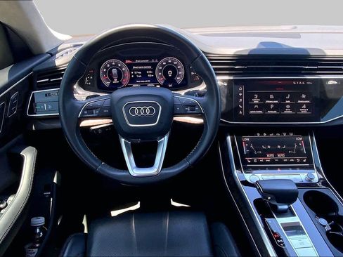 Used 2019 Audi Q8 Prestige AWD/4WD image 5