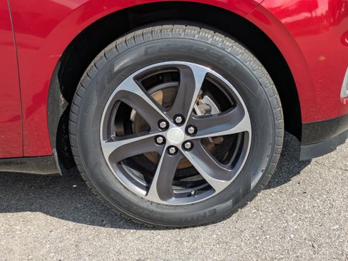 Used 2020 Buick Enclave Essence w/ Sport Touring Edition image 11