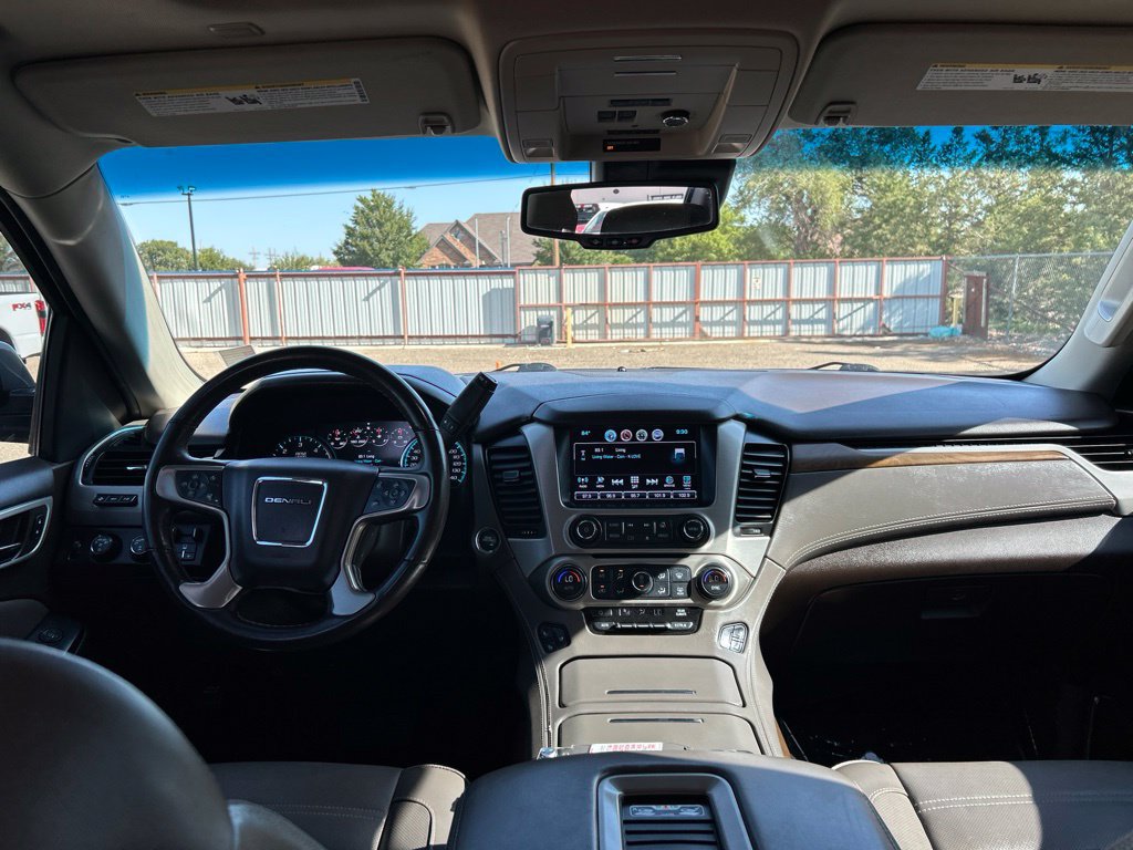 Used 2019 GMC Yukon XL Denali AWD/4WD image 10