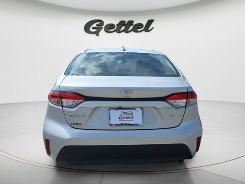 Used 2024 Toyota Corolla LE FWD image 6