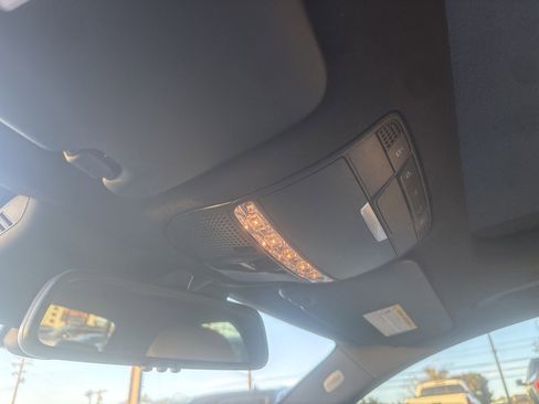 Used 2015 Mercedes-Benz C 400 4MATIC image 21