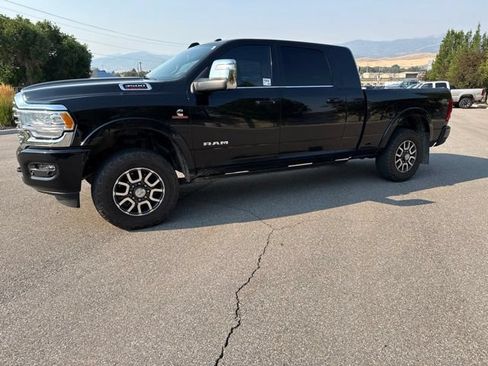 Used 2023 RAM 3500 Limited AWD/4WD image 2