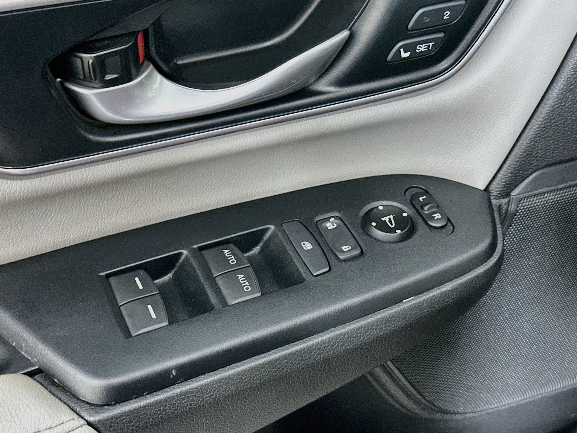 Used 2018 Honda CR-V EX-L image 15