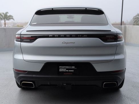 Certified 2022 Porsche Cayenne Platinum Edition w/ Premium Package image 10