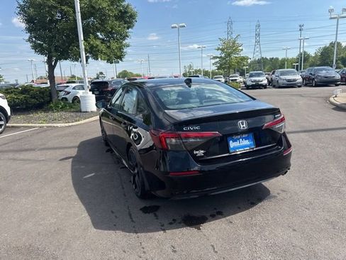 Used 2025 Honda Civic Sport image 15