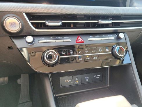 Used 2025 Hyundai Sonata SE image 25