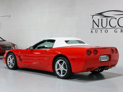 Used 2000 Chevrolet Corvette Convertible w/ Memory Pkg image 36