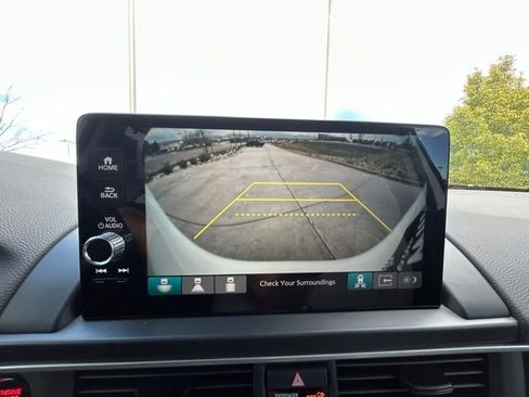 Used 2025 Honda Pilot EX-L image 17