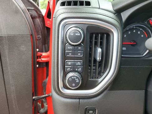 Used 2021 Chevrolet Silverado 1500 LT Trail Boss w/ Bed Protection Package AWD/4WD image 32