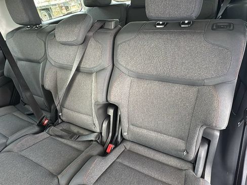 Certified 2025 Ford Expedition Active AWD/4WD image 23
