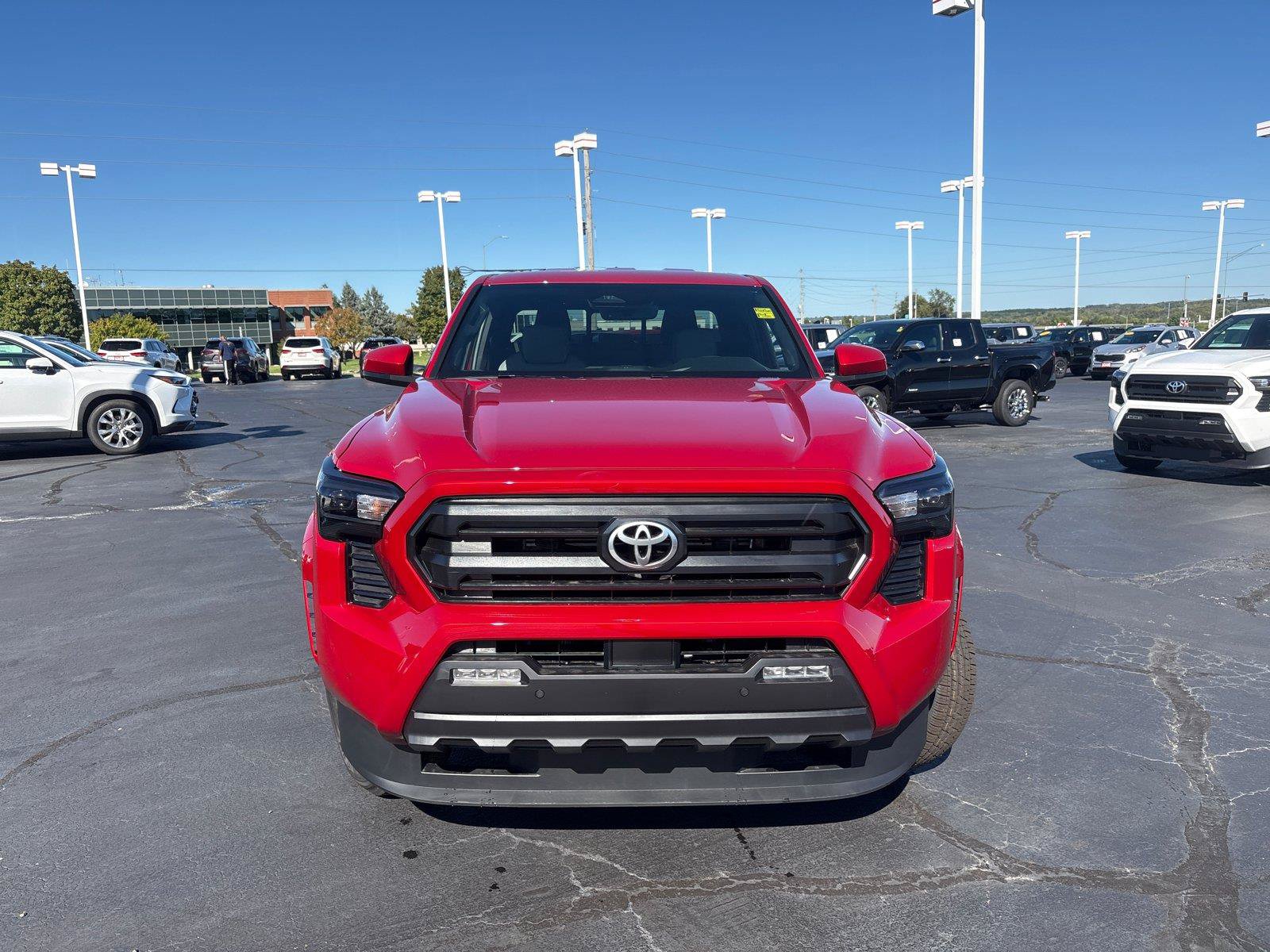 Used 2026 Toyota Tacoma SR5 AWD/4WD image 4