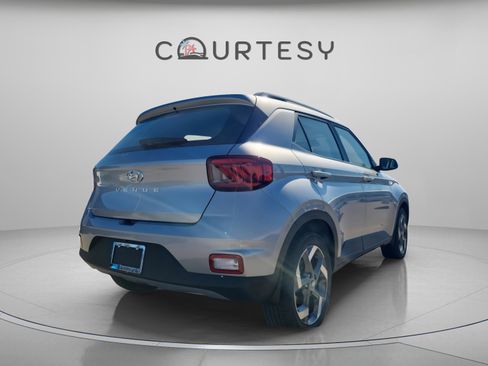 New 2026 Hyundai Venue SEL image 3