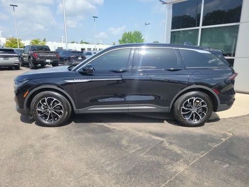 Certified 2024 Lincoln Nautilus Premier w/ Equipment Group 102A AWD/4WD image 3
