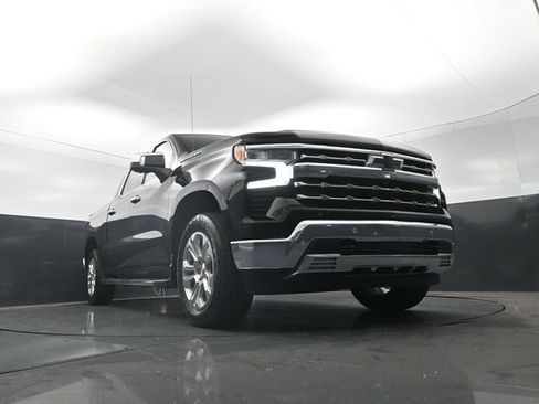 Used 2023 Chevrolet Silverado 1500 LTZ w/ LTZ Premium Package AWD/4WD image 27