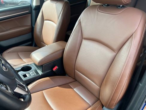 Used 2017 Subaru Outback 2.5i Touring w/ Popular Package #5A image 18