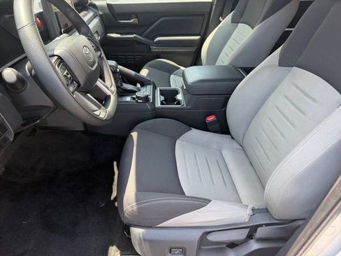 Used 2025 Toyota Tacoma TRD Off-Road AWD/4WD image 10