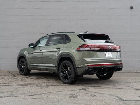 New 2026 Volkswagen Atlas Cross Sport SEL R-Line image 4