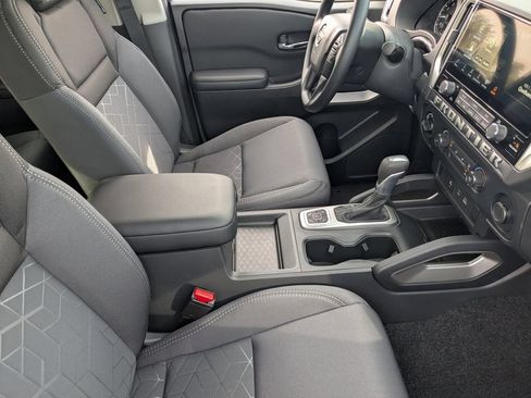 New 2026 Nissan Frontier SV w/ Tow Package AWD/4WD image 30