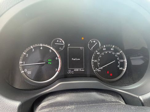 Used 2023 Lexus GX 460 Luxury w/ Accessory Package AWD/4WD image 9