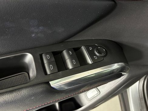 Certified 2025 Chevrolet Traverse Z71 AWD/4WD image 18