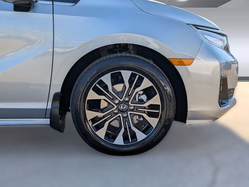 New 2026 Honda Odyssey Elite image 12