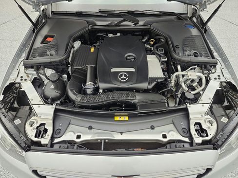 Used 2017 Mercedes-Benz E 300 image 25