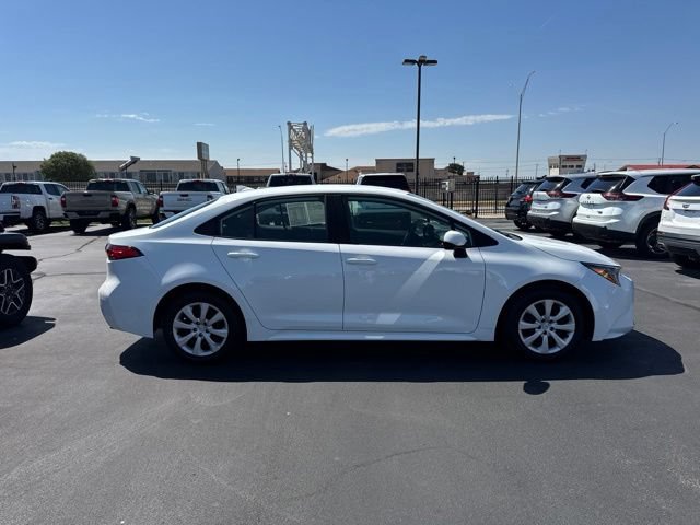 Used 2024 Toyota Corolla LE FWD image 2