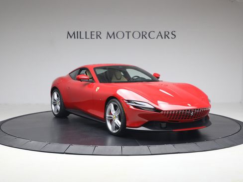 Certified 2022 Ferrari Roma RWD image 12