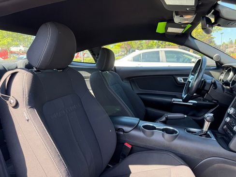 Used 2021 Ford Mustang GT RWD image 31