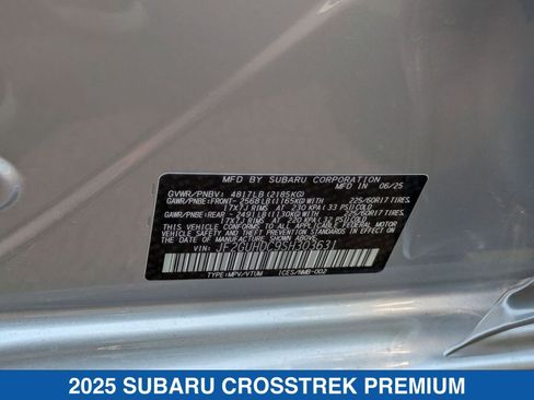 Certified 2025 Subaru Crosstrek 2.0i Premium image 28