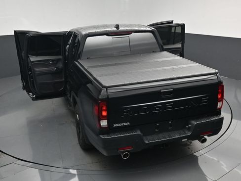 Used 2025 Honda Ridgeline Black Edition image 30