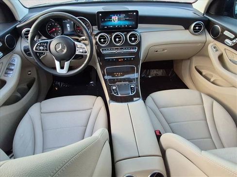 Used 2022 Mercedes-Benz GLC 300 image 17