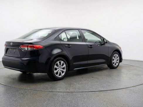 Used 2025 Toyota Corolla LE FWD image 9
