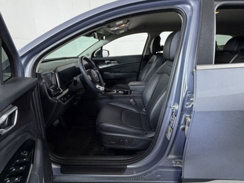 Used 2024 Kia Sportage EX image 9