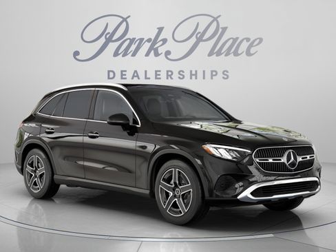 Used 2026 Mercedes-Benz GLC 300 4MATIC image 32
