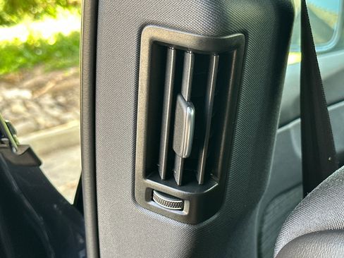 Certified 2025 Volvo XC60 B5 Core w/ Climate Package PRO image 14