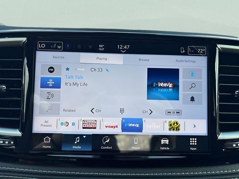 New 2026 Chrysler Pacifica Select FWD image 18
