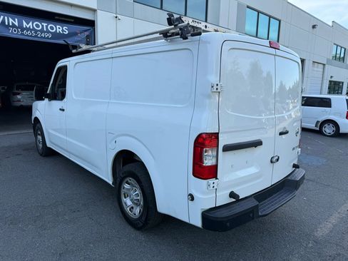Used 2018 Nissan NV 2500 SV RWD image 13
