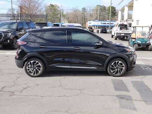 Certified 2023 Chevrolet Bolt EUV Premier image 11