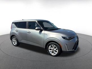 Used 2025 Kia Soul LX w/ LX Technology Package FWD video 2
