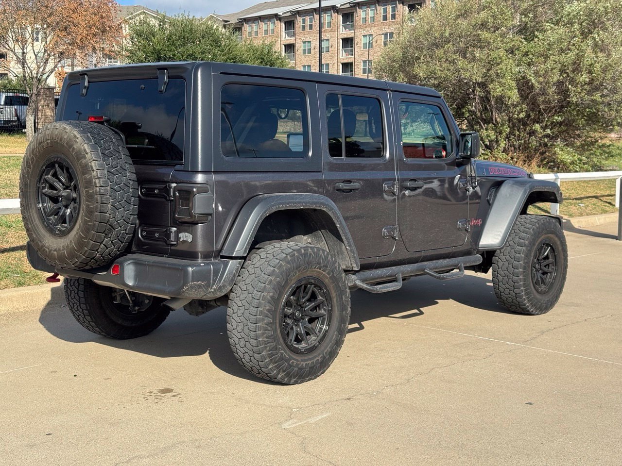 Used 2021 Jeep Wrangler Unlimited Rubicon AWD/4WD image 4