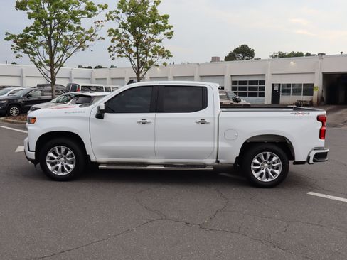 Used 2022 Chevrolet Silverado 1500 Custom AWD/4WD image 18