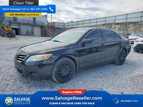 Used 2011 Toyota Camry LE FWD image 1
