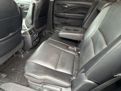 Used 2018 Honda Pilot Touring image 24