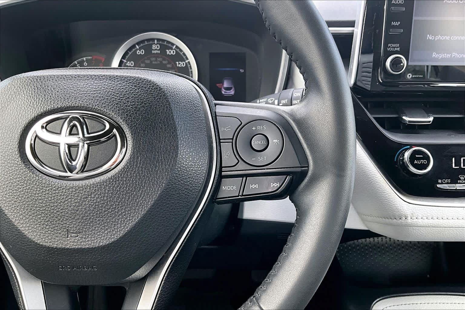 Used 2022 Toyota Corolla SE FWD image 25