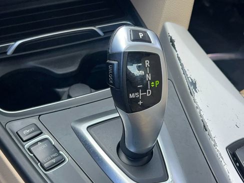 Used 2018 BMW 320i Sedan image 20