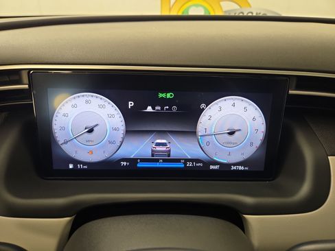 Used 2024 Hyundai Tucson Limited AWD/4WD image 17