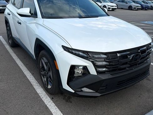Used 2025 Hyundai Tucson SEL FWD image 1