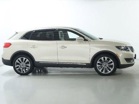 Used 2016 Lincoln MKX Reserve w/ Climate Package image 11