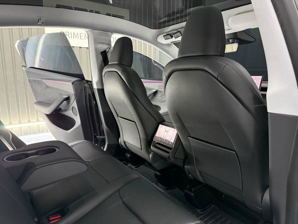Used 2026 Tesla Model Y Long Range AWD/4WD image 30